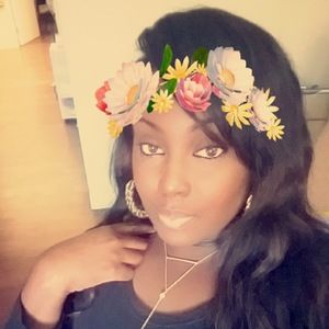 Meet your Posher, Nikia